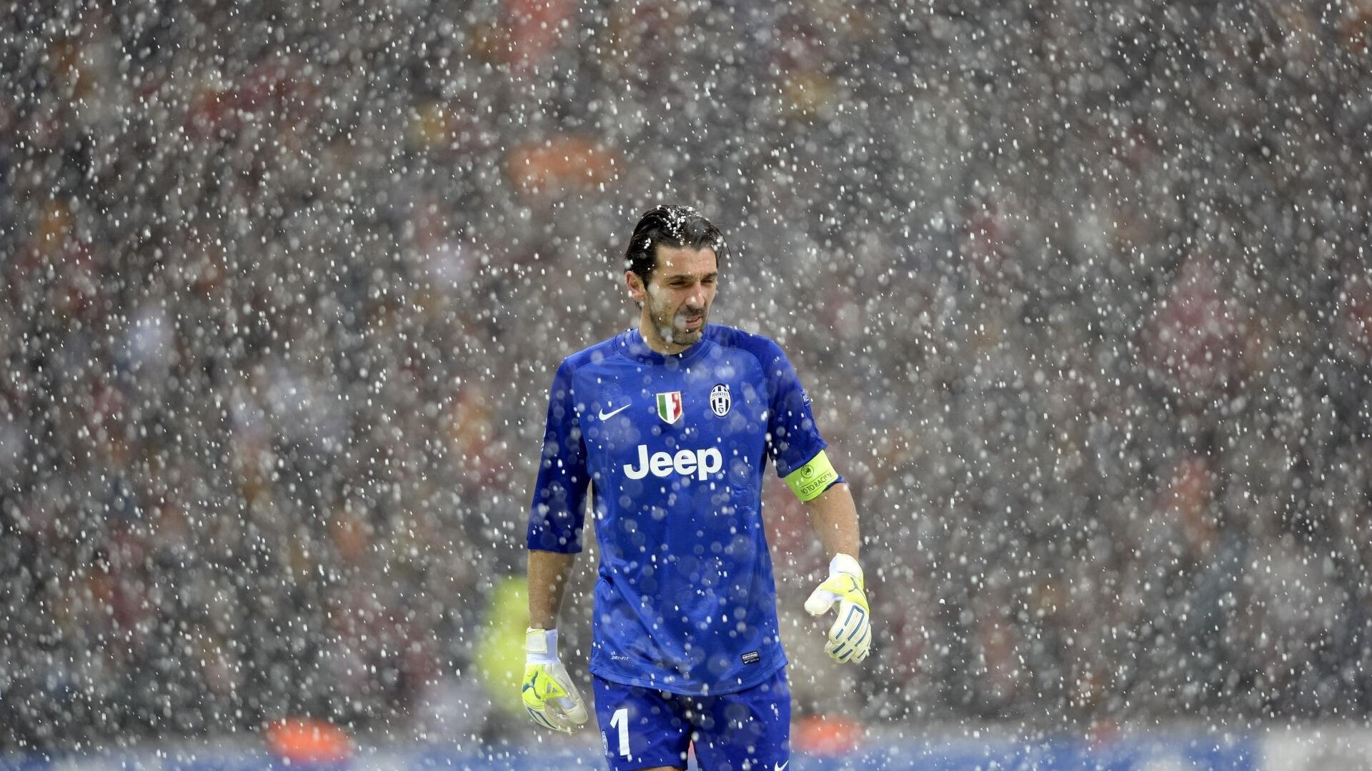 姆巴佩铸就铁幕，门神最后一舞封神！欧冠巅峰战防守艺术碾压亿元对决，欧冠巅峰战，铁幕防守与门神绝唱碾压亿元对决